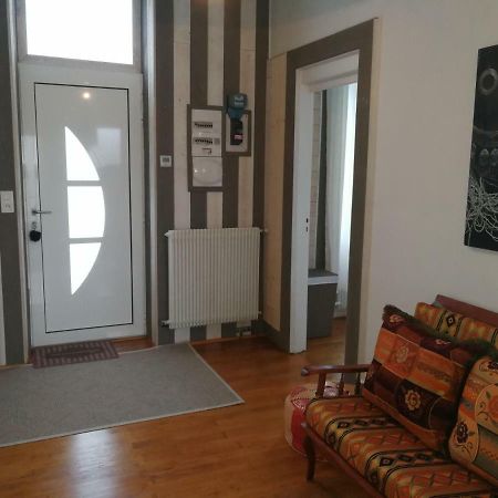 Апартаменты Comme Chez Vous Ruelle-sur-Touvre Экстерьер фото